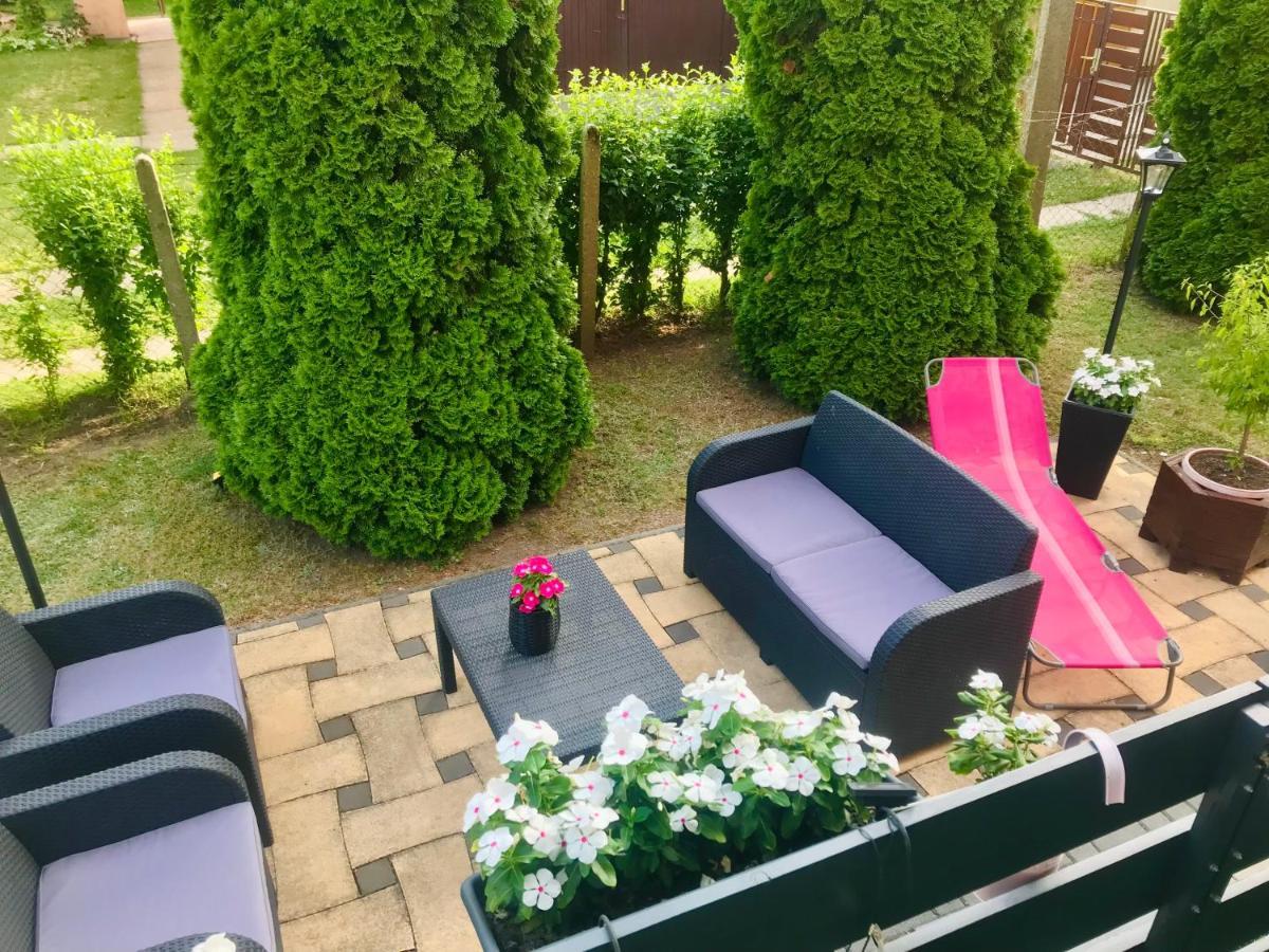 Angela Apartman Hajduszoboszlo Exterior photo